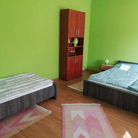Rokus Apartman Lejlighed Szeged Eksteriør billede